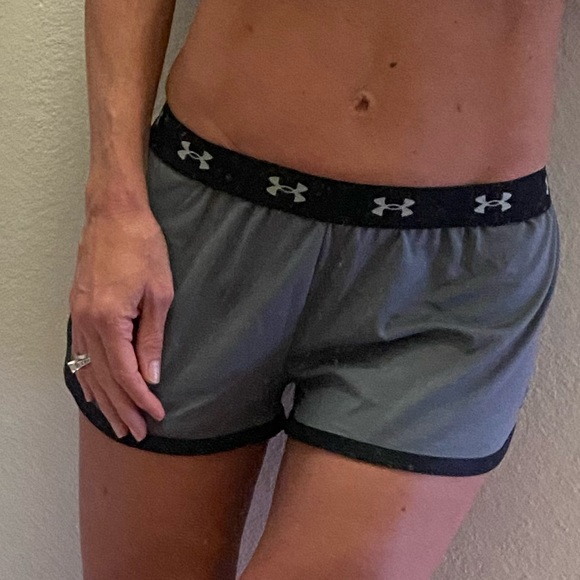 Under Armour Shorts - Picture 2 of 2